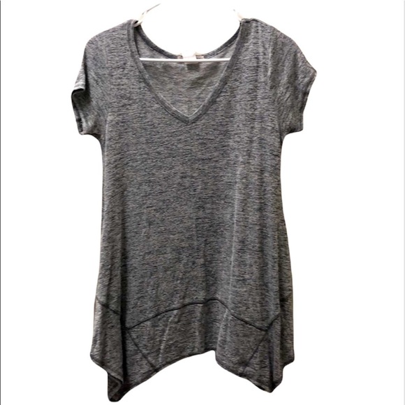 Tops - 2/$15 Gray Asymmetrical V Neck Top Short Sleeve Flowy Casual Tee - Small